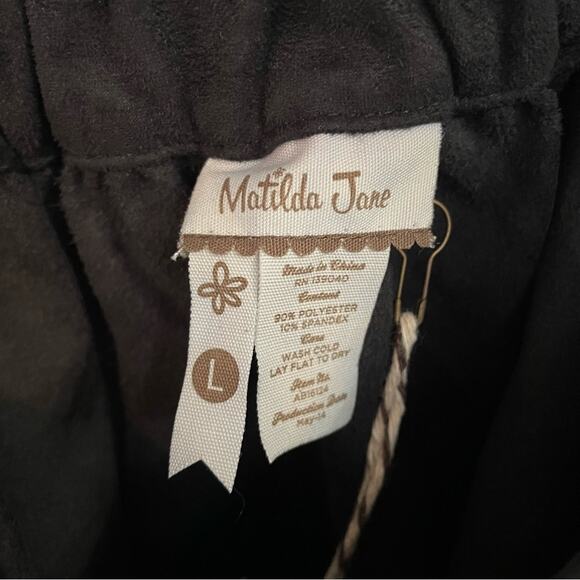 Matilda Jane Black Skater Skirt Large NEW With Tags Faux Suede Short Elastic NWT - Picture 5 of 7